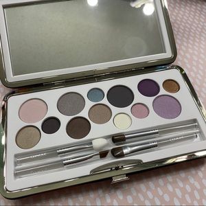 Clinique All about shadow palette
